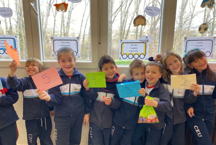 IMG 20200221 WA0010 &bull; Primaria juega al Cluedo para descubrir cada rincón del Colegio