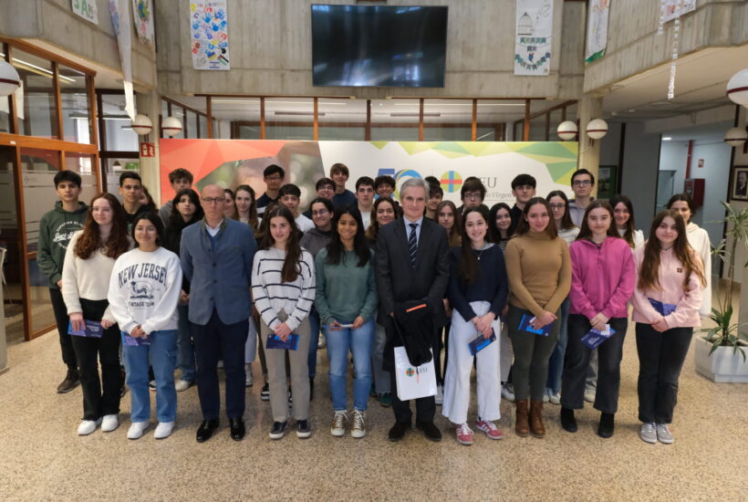 Rafael Carriegas Vitoria &bull; Los Colegios CEU acogen el tercer ciclo de conferencias sobre el terrorismo de ETA