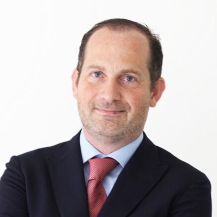 Director área de colegios ceu