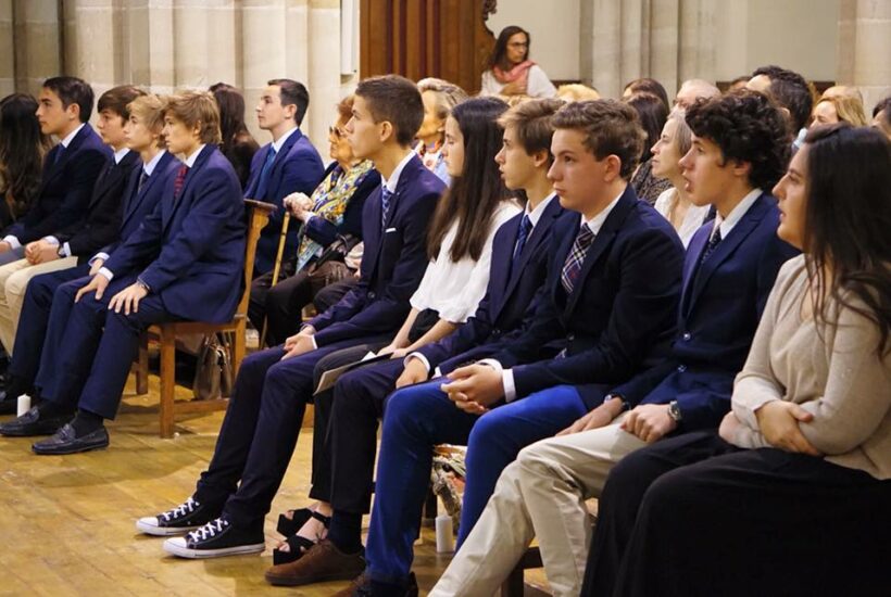 confirmacion 1 &bull; 4º de ESO recibe el sacramento de la Confirmación